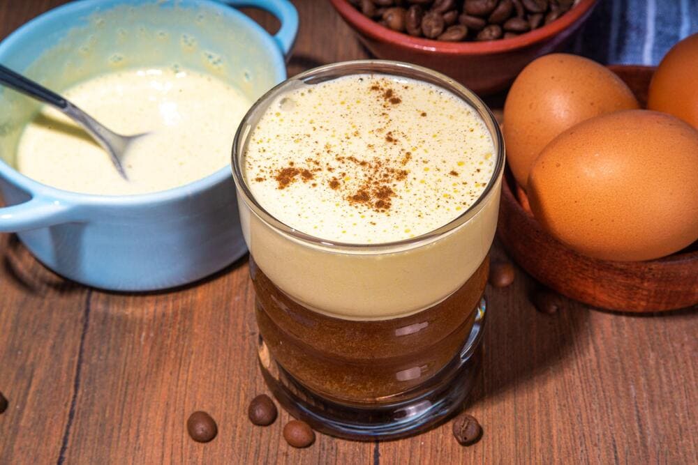 Egg coffee – a perfect blend of bold coffee and rich, creamy egg foam (Source: Freepik)
